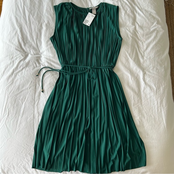 Sleeveless Plissé Forest Green Knee-length Summer Dress H&M - Picture 3 of 6